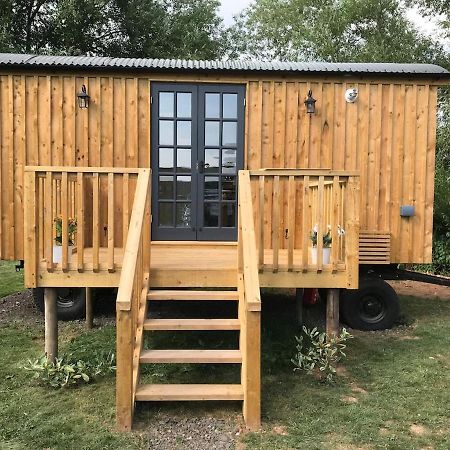 Sunset Shepherds Hut Тонтън Екстериор снимка