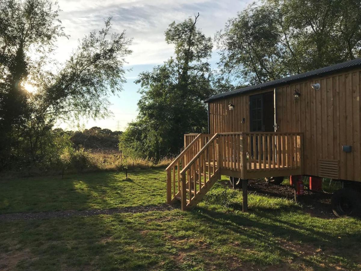 Sunset Shepherds Hut Тонтън Екстериор снимка
